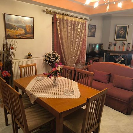 Trident Apartments نافبليو المظهر الخارجي الصورة